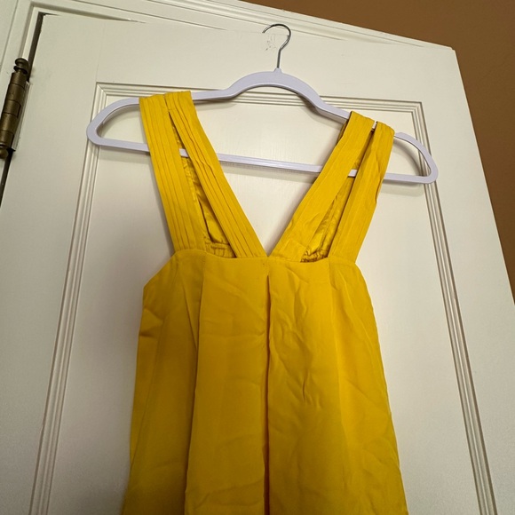 Alice + Olivia yellow maxi dress in size small! - Picture 2 of 4
